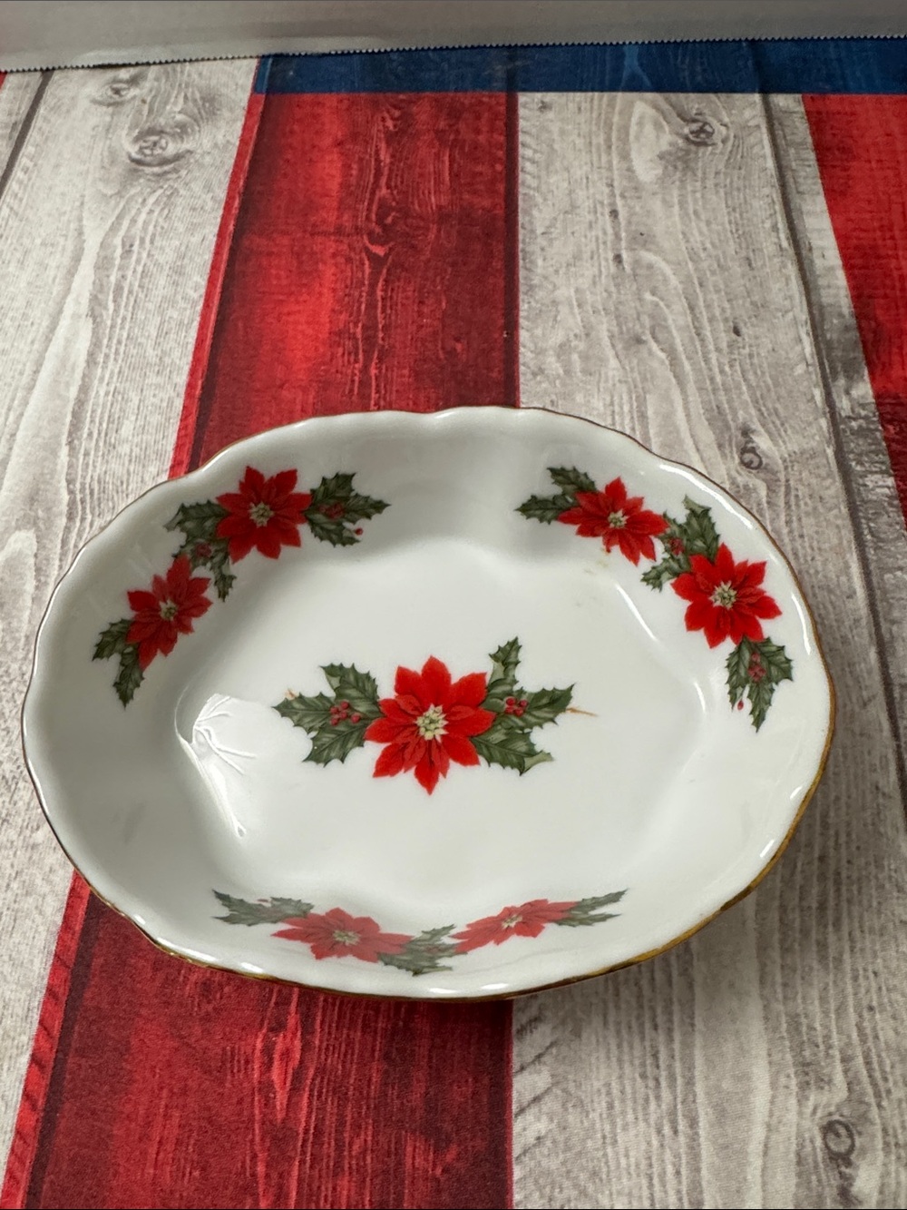 Poinsettia Holiday Serving Bowl - White and Red